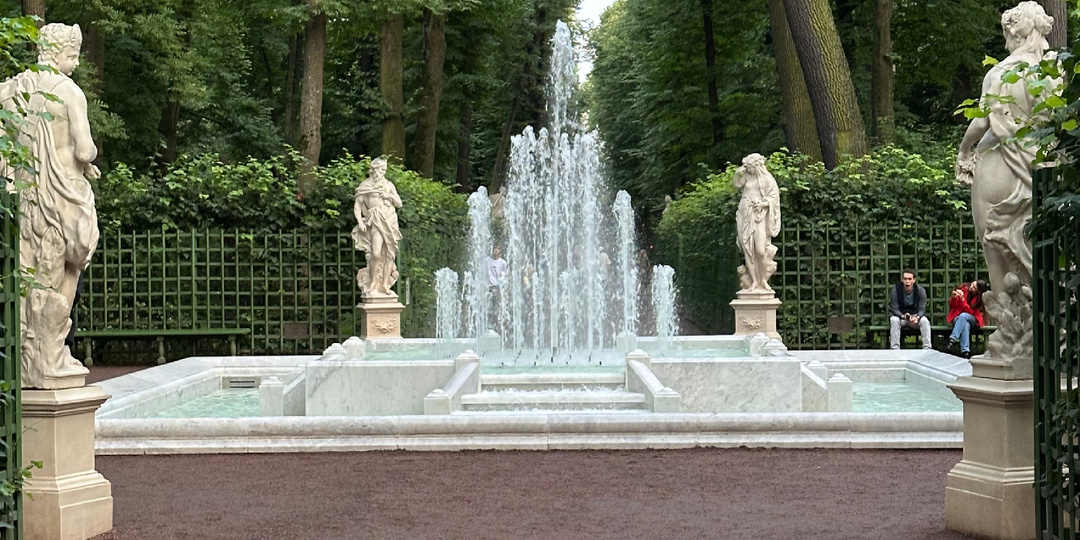 День 7. Санкт-Петербург. Летний сад : как Пётр I Версаль в русских землях воздвигнул.