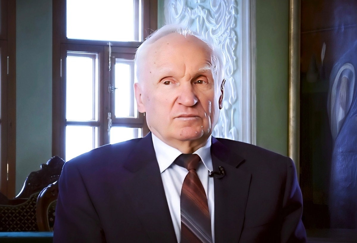 Алексей Ильич Осипов — учёный-богослов, педагог, доктор богословия, заслуженный профессор Московской Духовной Академии и Семинарии, писатель, публицист, проповедник.