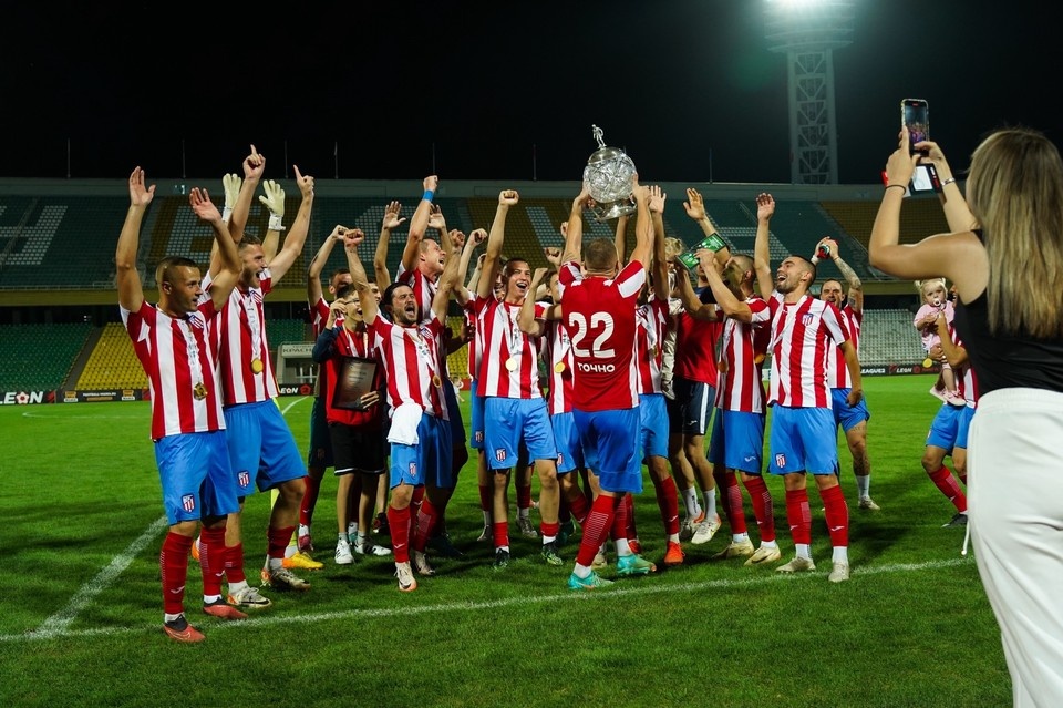    ПСК празднуют победу в Кубке Краснодарского края в 2024 году. Фото: ФК ПСК