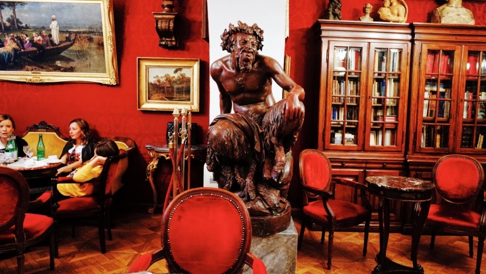     Фото: Julie Mayfeng/Shutterstock/FOTODOM Antico Caffe Greco