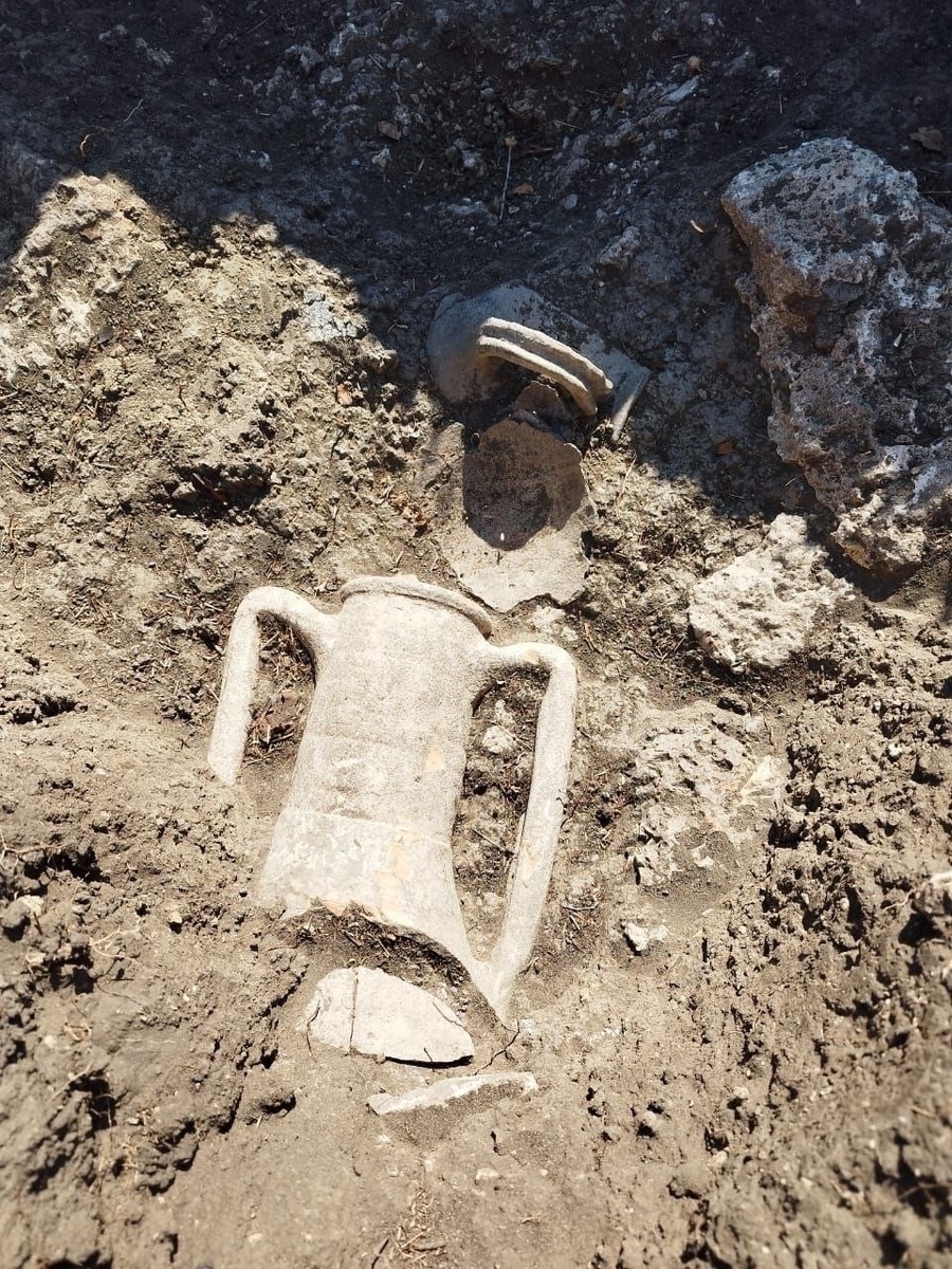 Амфора на территории крепости римского периода
Фото фонда «Археология»