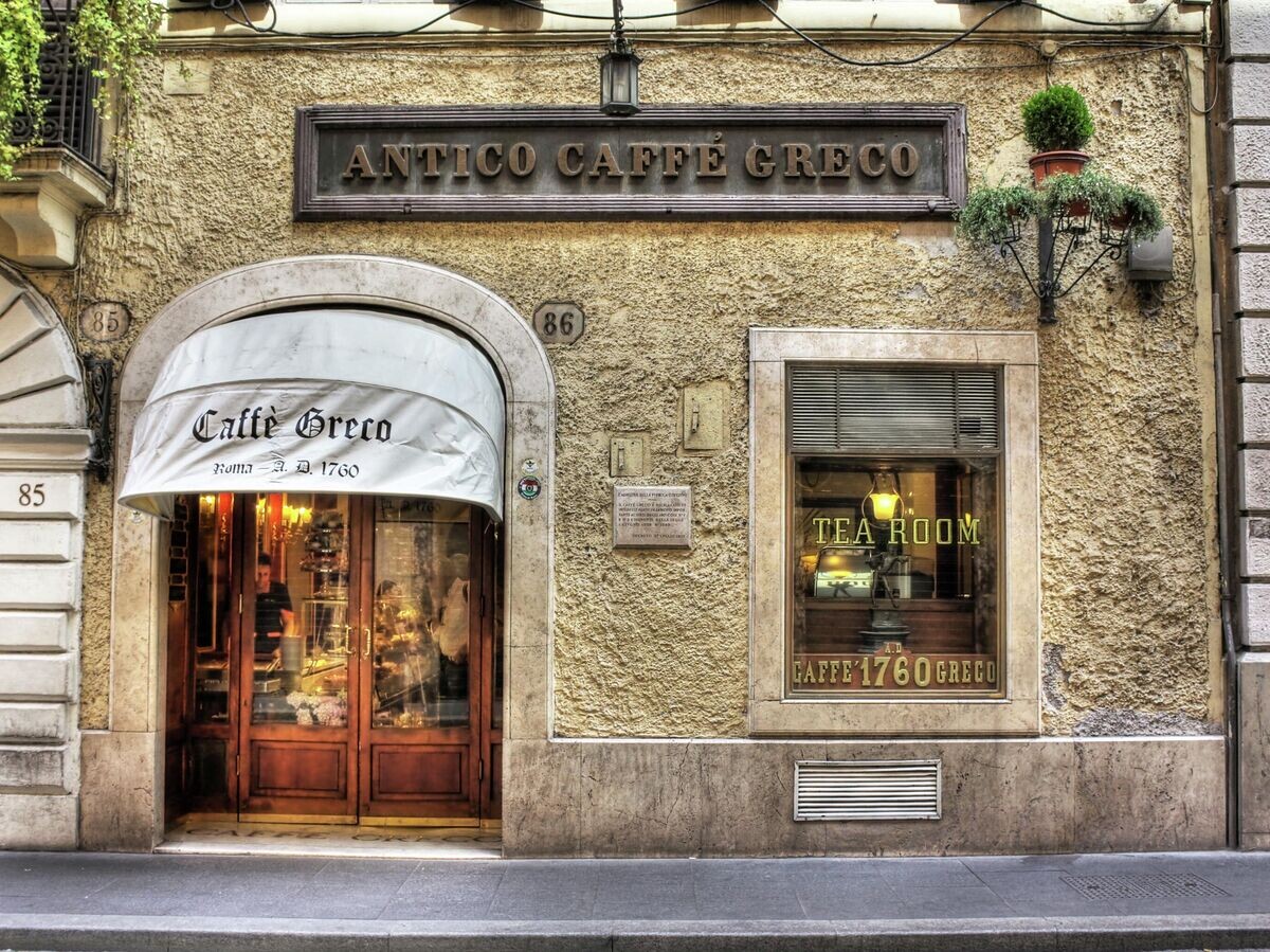    Кафе Antico Caffe Greco в Италии© Getty Images / Ronald Roberson