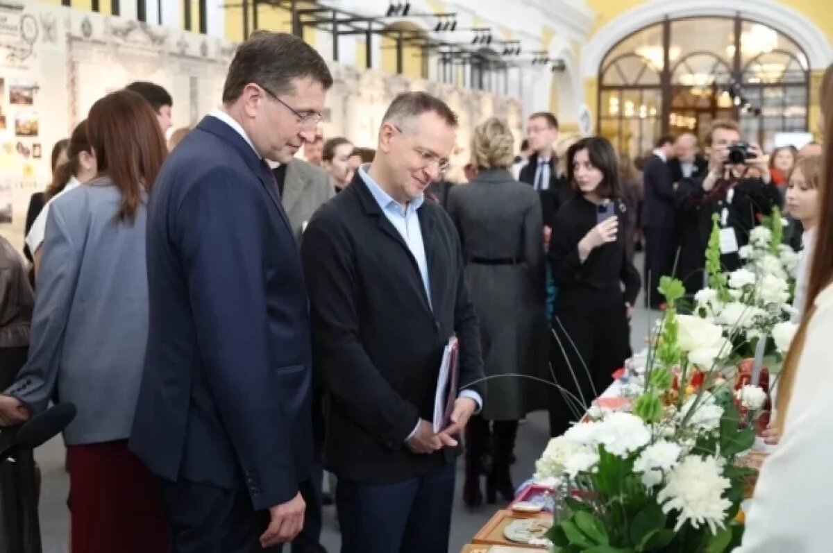    Первую книжную ярмарку в Нижнем Новгороде открыл губернатор Глеб Никитин