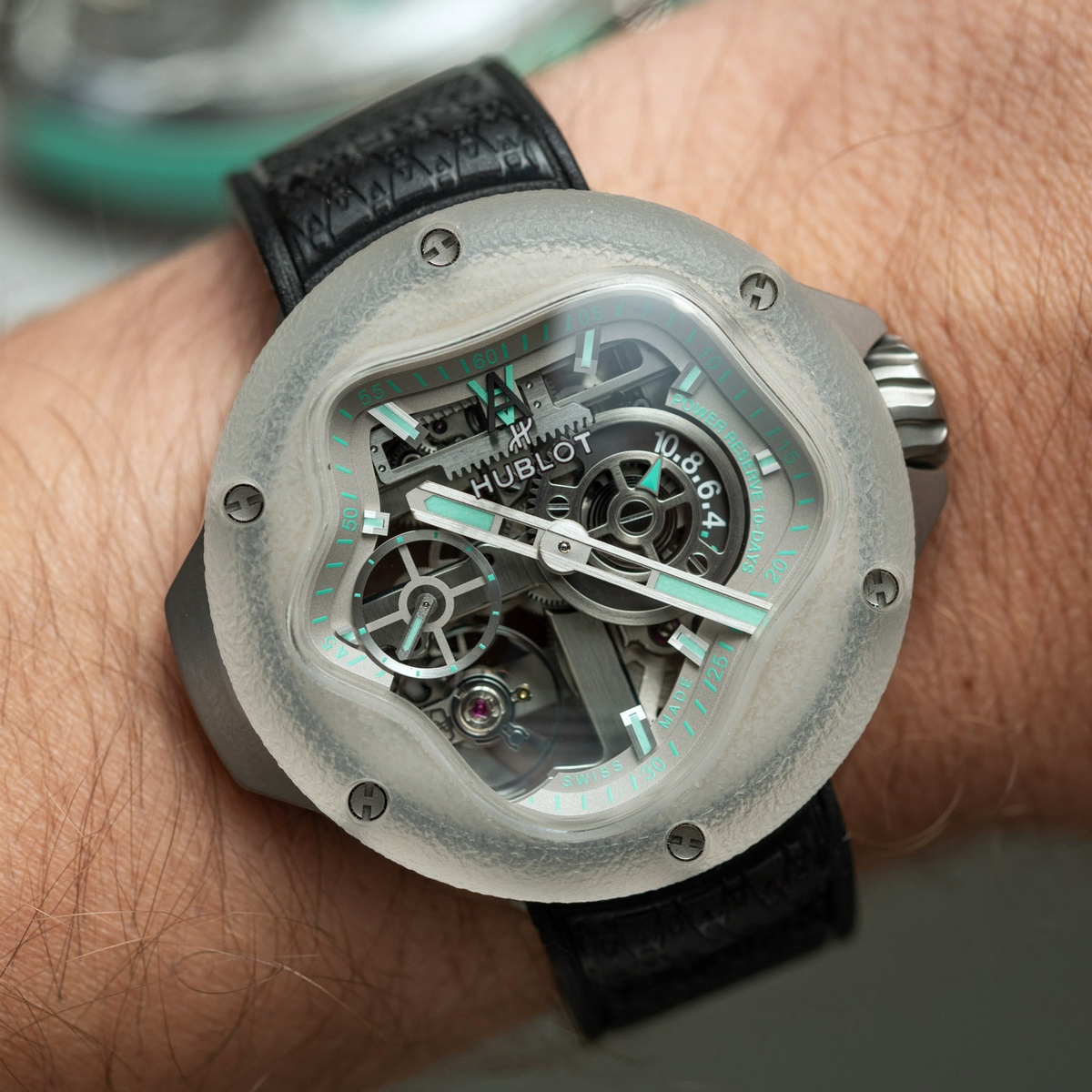 Фото: www.ablogtowatch.com