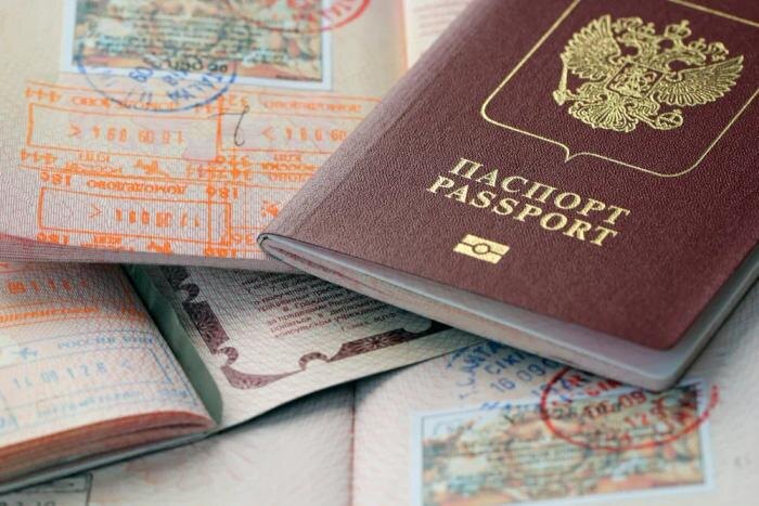 Обложка © Shutterstock / FOTODOM / rbkomar