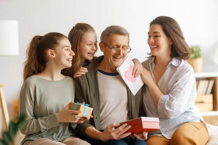 День отца 2025 отмечают в октябре. Какого именно числа — расскажем далее. Фото © Shutterstock / FOTODOM / Yuganov Konstantin