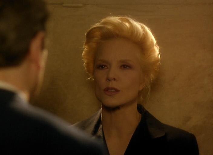 Кадр из фильма «Чёрный ангел» (1994)