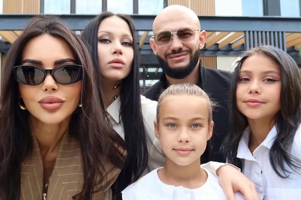    Ведущий Иващенко: Самойлова и Джиган пиарятся историей с разводом