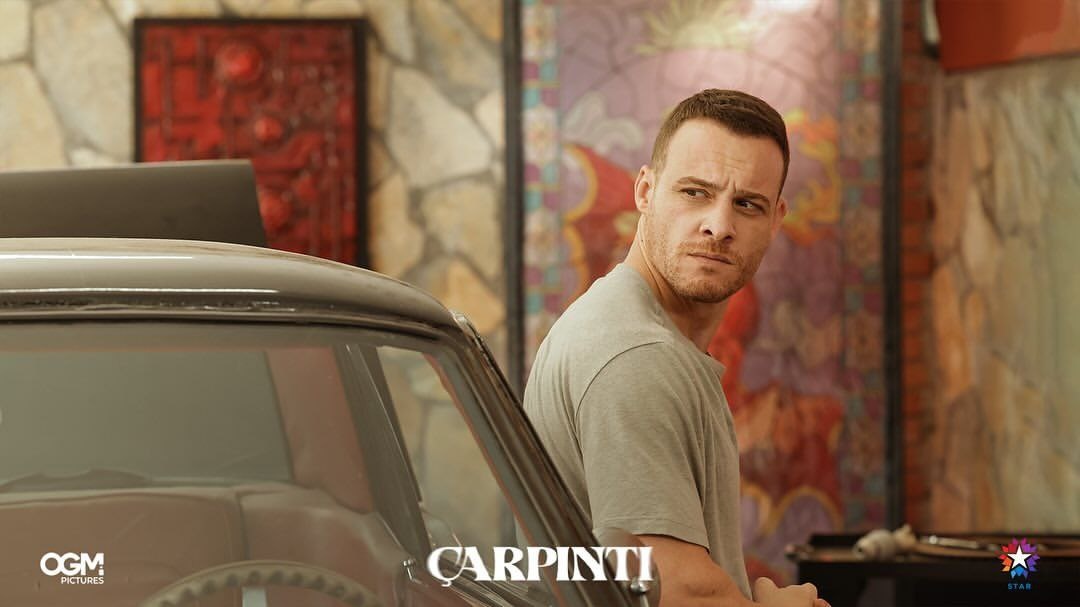 Стоп кадр из сериала «Сердцебиение»