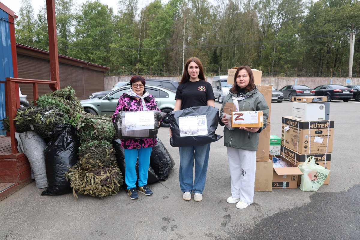 Ленинградская область: Заневский женсовет отправил на передовую 10-й гуманитарный конвой