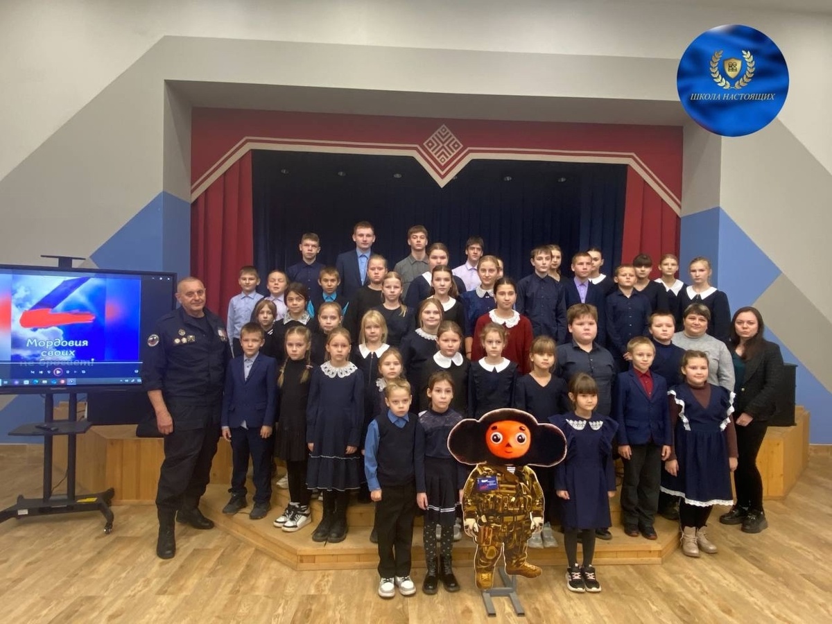 Мордовия: "Школа настоящих": детям о защитниках Отечества