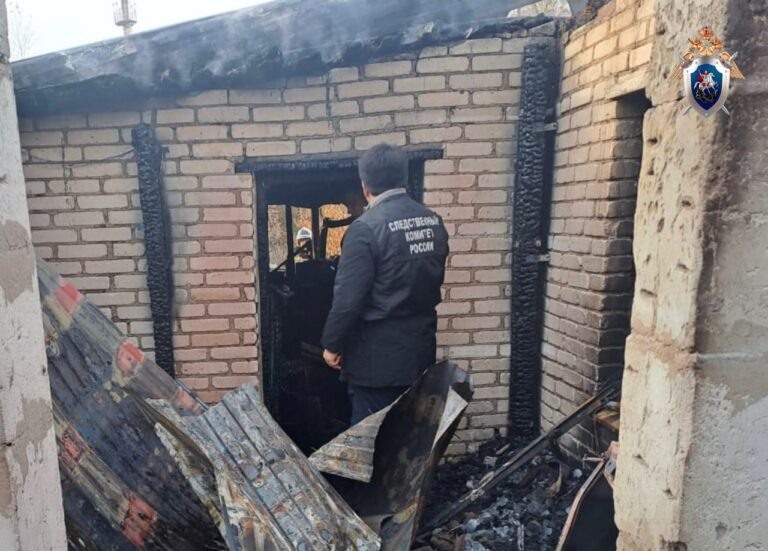    Трагедия в Кувандыке: на пожаре погибли двое детей Оренбуржье