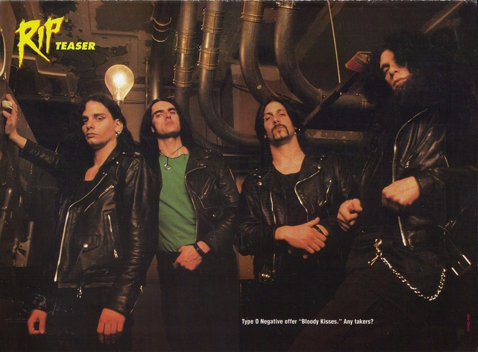 Группа Type O Negative. Слева направо: Кенни Хики, Питер Стил, Джонни Келли, Джош Сильвер 