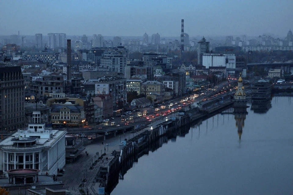    На Украине призвали бежать из Киева: столице прогнозируют крайне тяжелую зиму REUTERS