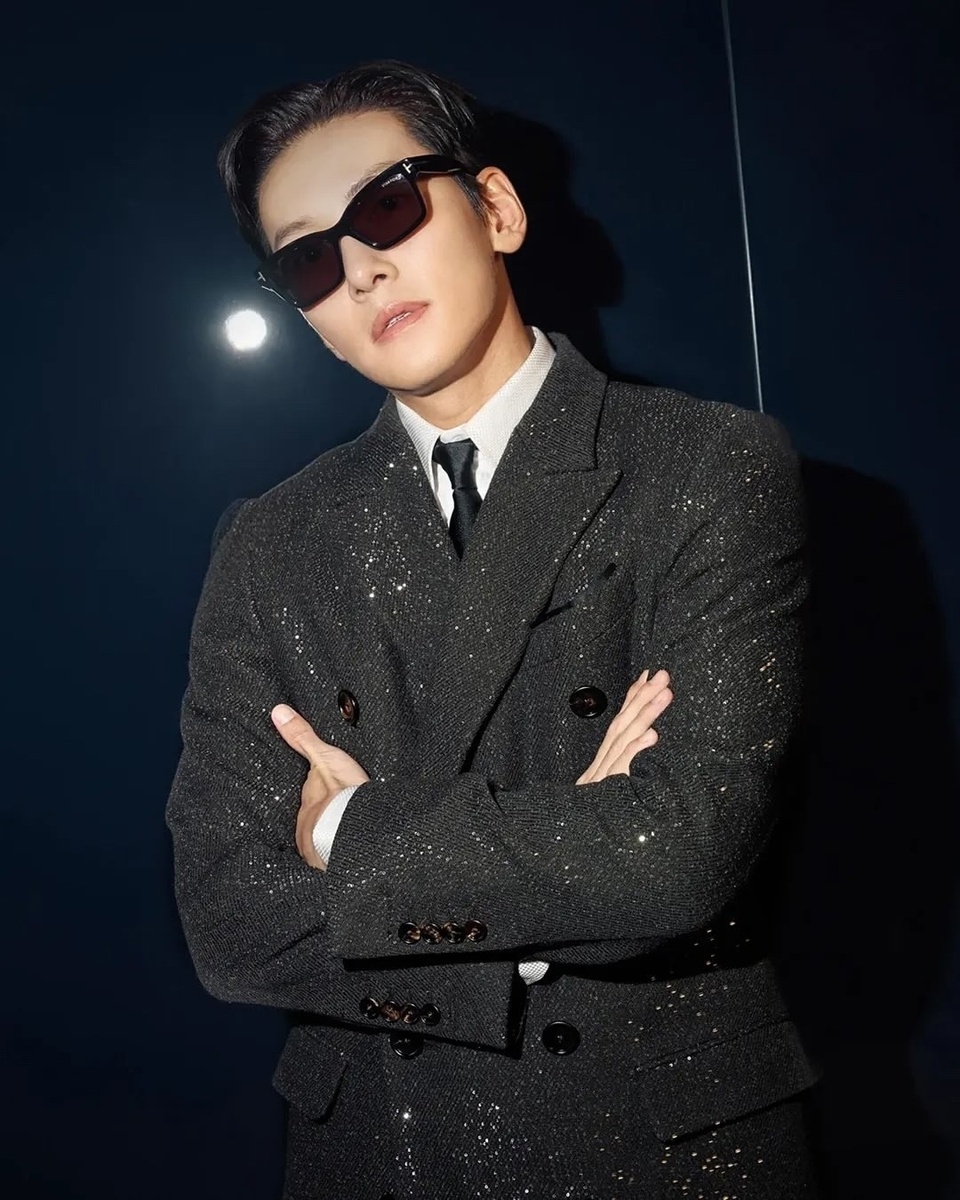 Корейский актер Чжи Чан Ук в Париже. Октябрь 2025. Раньше ооочень нравился мне