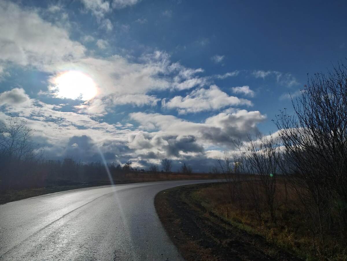 Осенняя дорога на закате