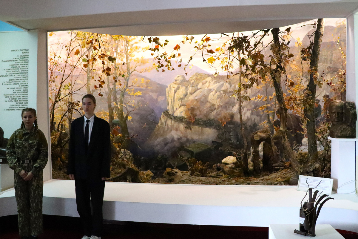 Диарама в музее представляет первый бой Ичкинского партизанского отряда