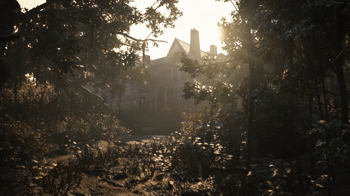 Дом Бейкеров при свете дня кажется не таким злвещим