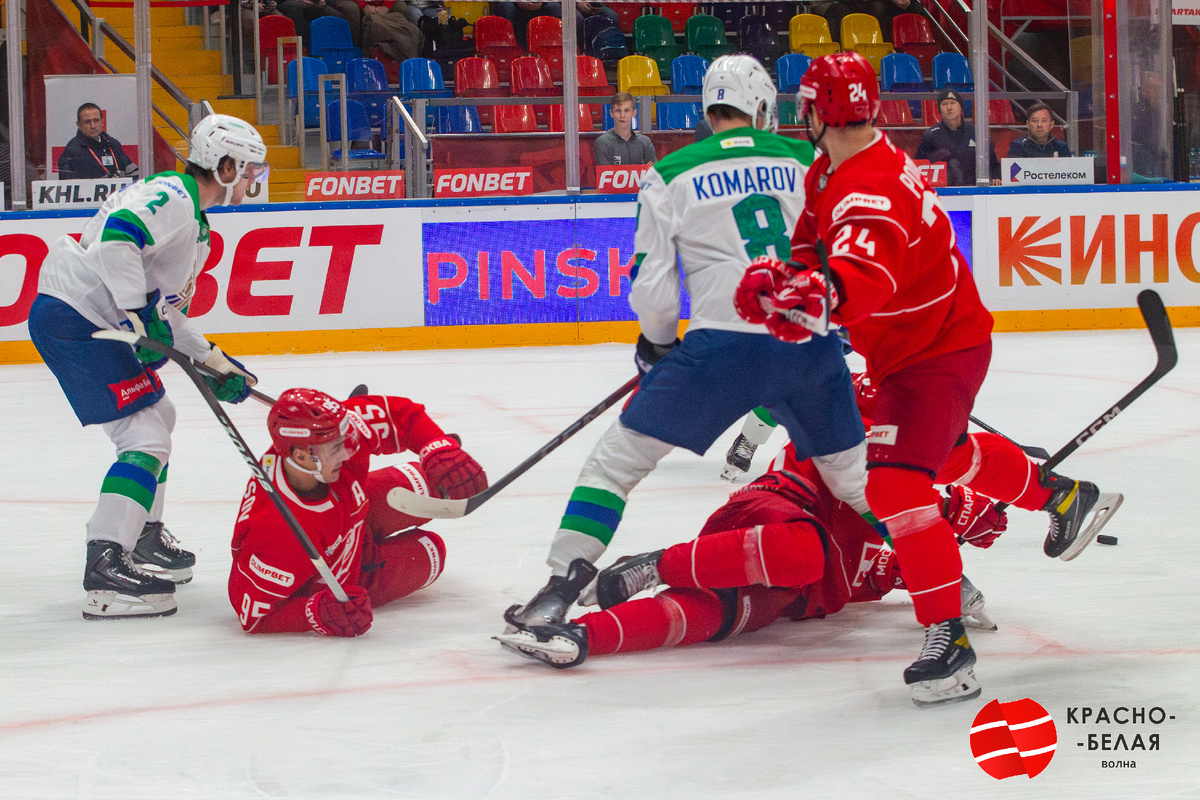 «Красно-Белая Волна». Фото: Денис Мжельский / Текст: Андрей Тупиков