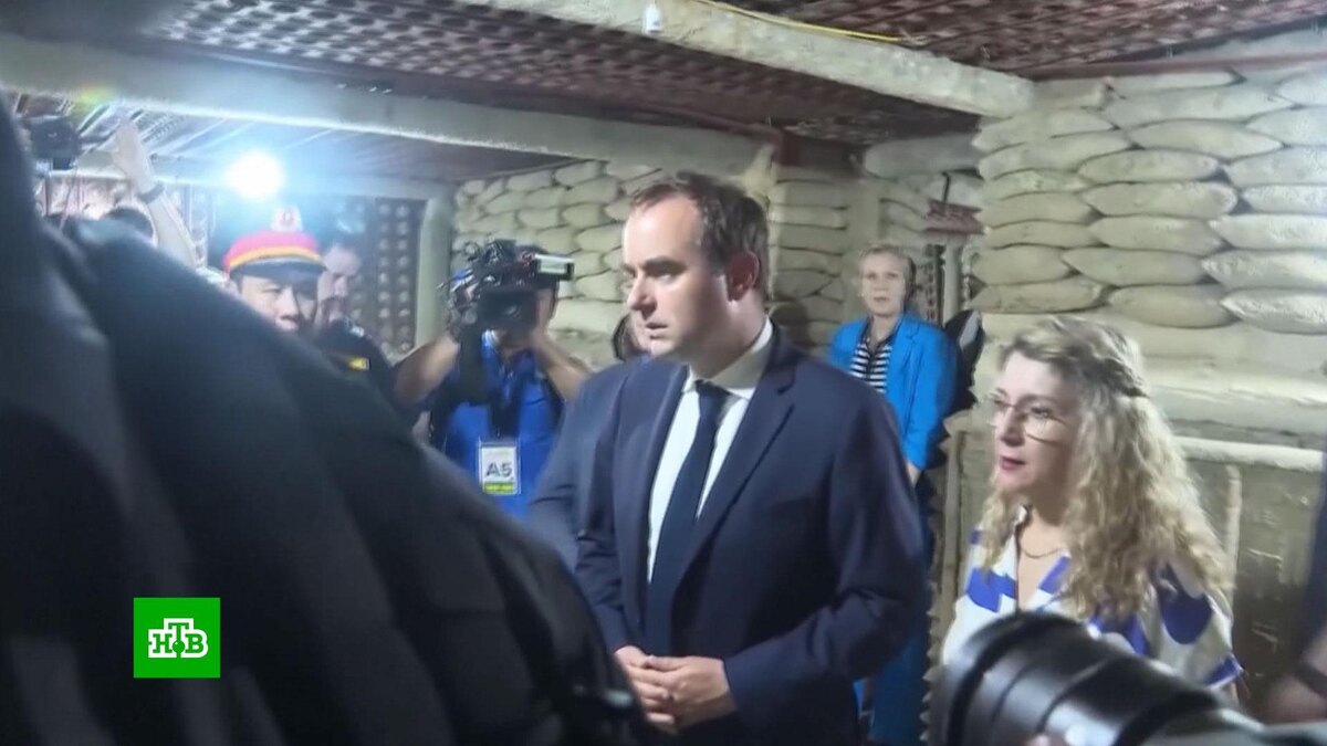    Короткое премьерство Лекорню: во Франции за два года сменились пять глав кабмина