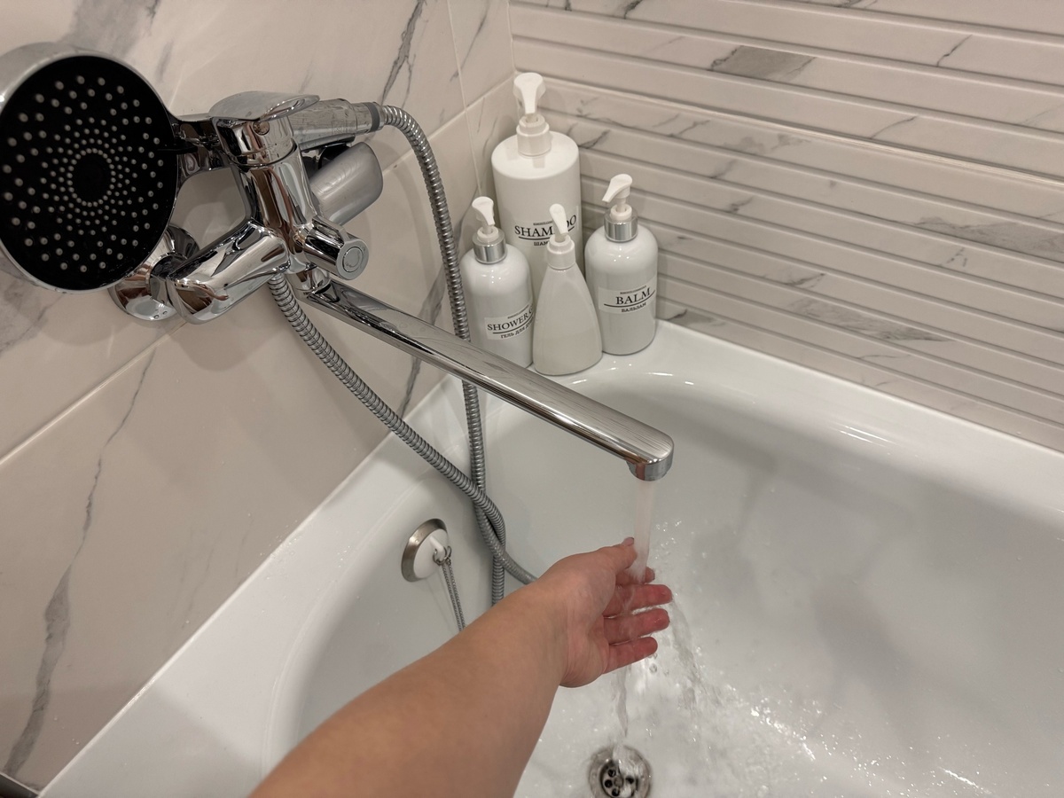    Один колпачок на 500 мл - и ванна как новая: от ржавчины и налета не осталось ни следа