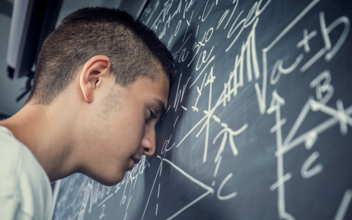 Негативные чувства появляются у людей при всех когнитивных усилиях.