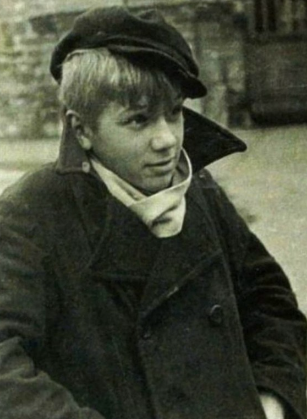 Лев Дуров в юности