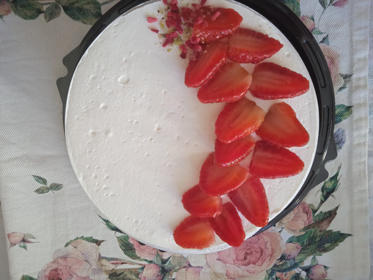 Один из купленных мной тортиков. 