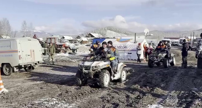 Поисковики едут в тайгу.  фото: картинки яндекс.