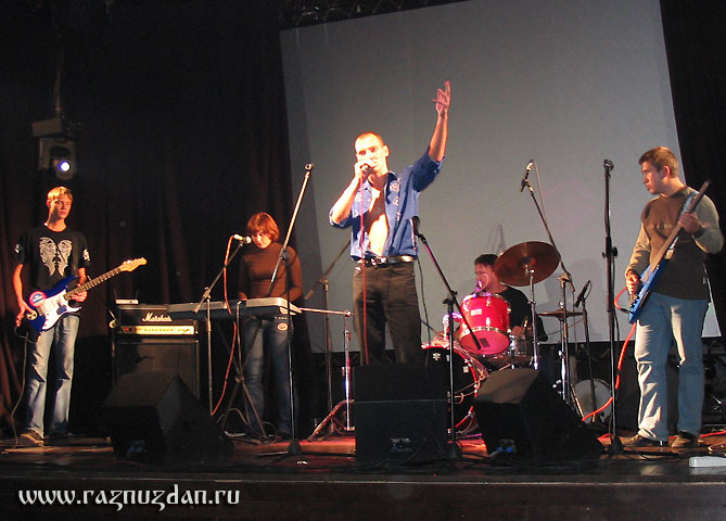 Разнузданные Волей в клубе Б2 на презентации книги "Джим Моррисон. Последний проклятый поэт" издательства "Ультра.Культура". 08.09.2004