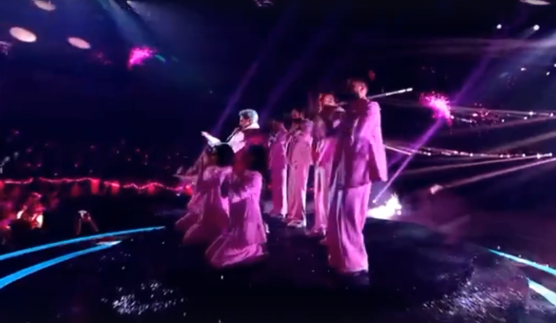 Алексей Елистратов в 6-м выпуске исполнит песню "Снегири"