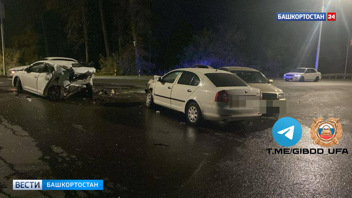    Проехал на красный: в Уфе три автомобиля столкнулись на Демском шоссе