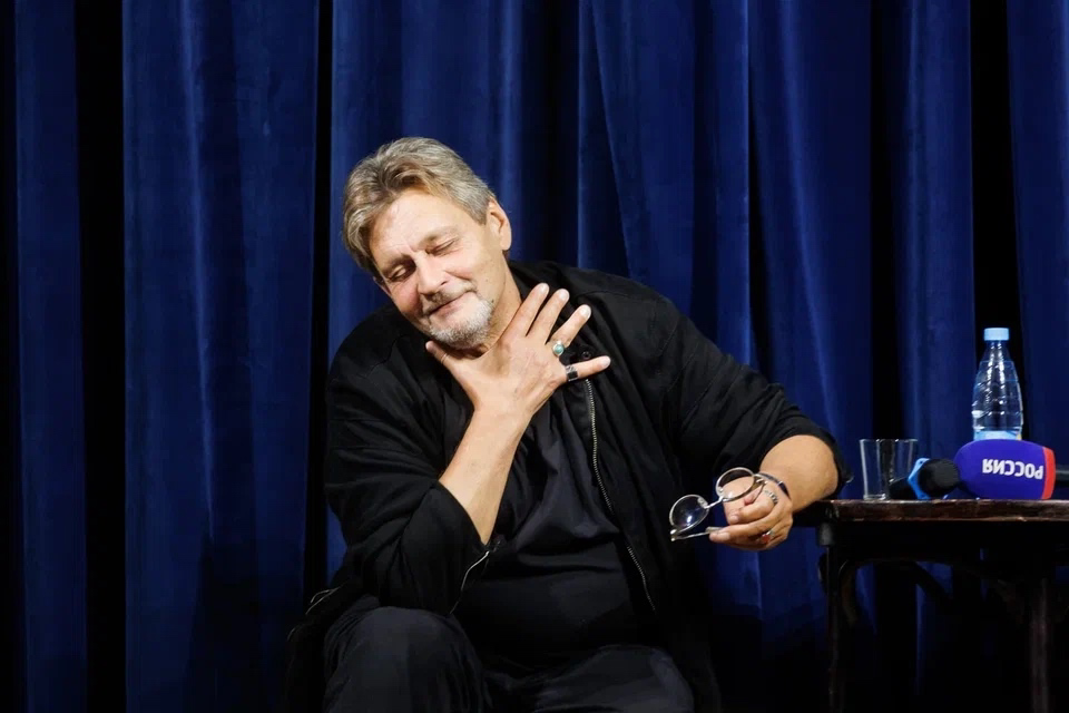 Фото с сайта: Культурно - образовательный центр имени Дмитриевского