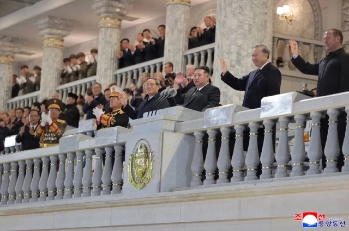    Медведев: героизм защищавших российскую землю воинов КНДР скрепил народы