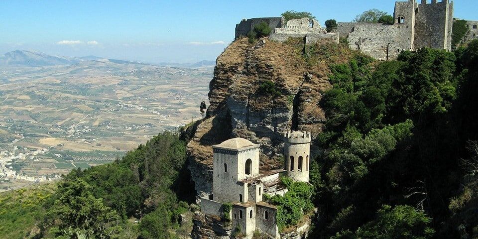 Место в Италии, где за 6 евро вы поднимаетесь над облаками