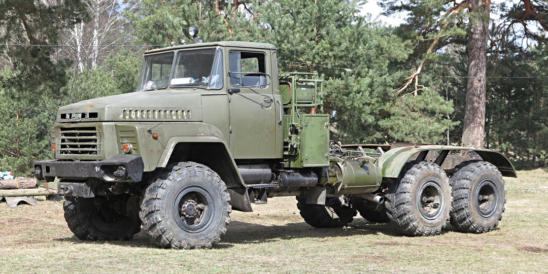 КрАЗ-260 - последнее изобретение завода, универсальность которого стала его главным недостатком