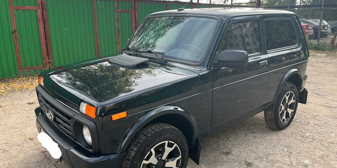 Купил новую Ниву за 1.700.000 рублей. Спустя 1.200 км машина встала на трассе. Повез обратно дилеру на эвакуаторе