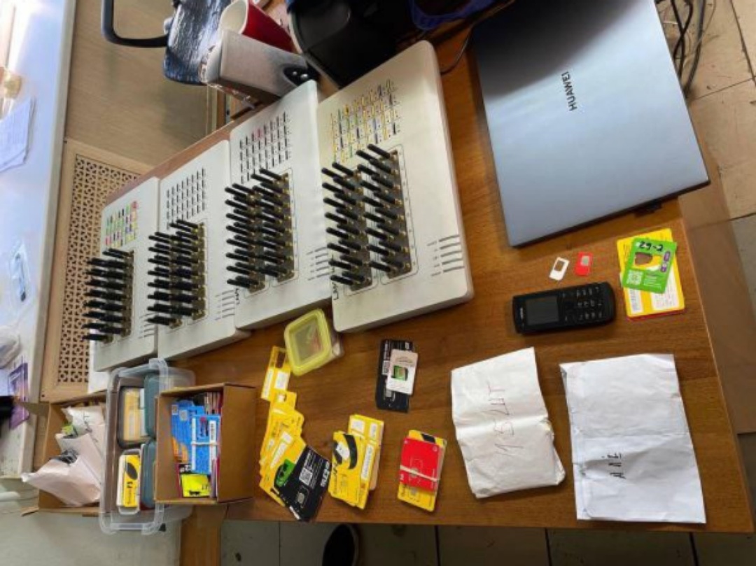    Оперативники Югры задержали в Красноярске пособника онлайн-аферистов