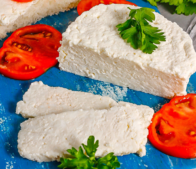 Варим настоящий сыр из кефира и молока, без яиц и ферментов – до 200 граммов готового сыра из 1 литра жидкости