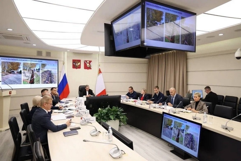    Губернатор провел совещание по подготовке к юбилеям Вологды, Череповца и Великого Устюга, которые города отметят в 2027 году.