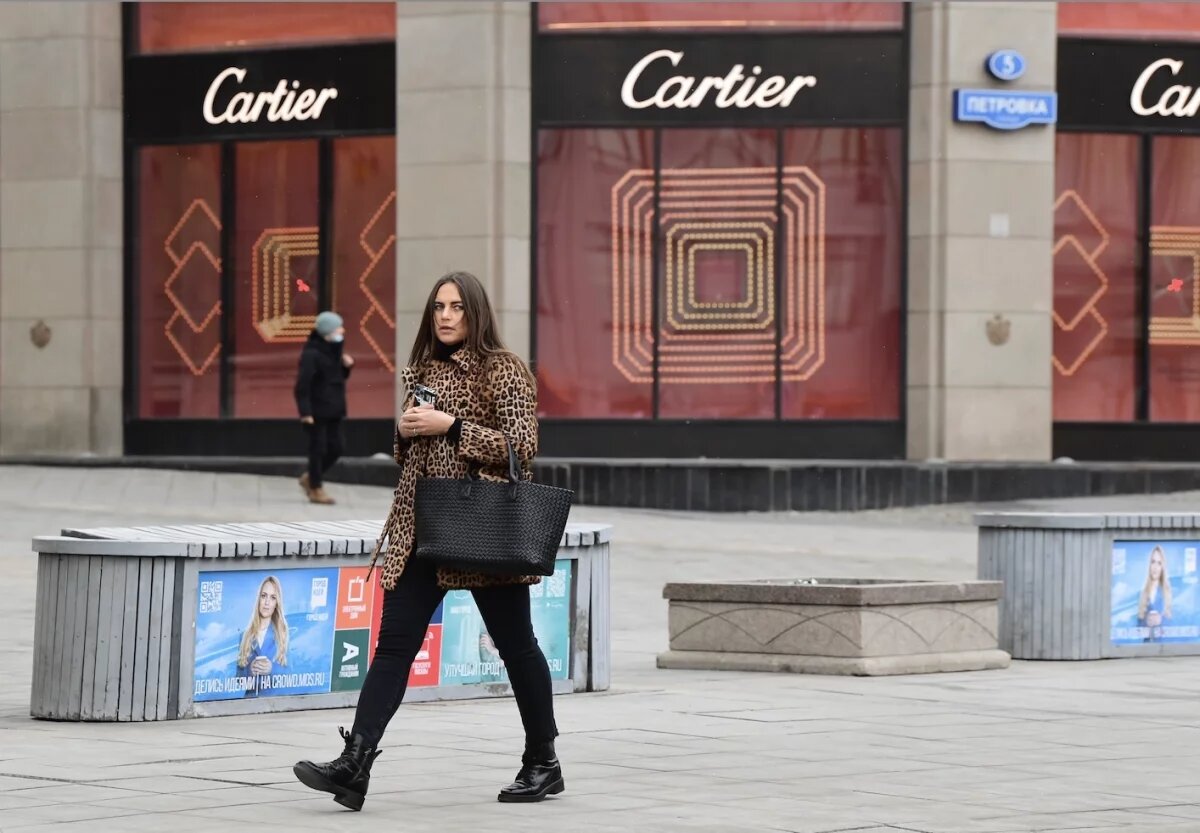    Владеющий Cartier холдинг подал 31 заявку в Роспатент