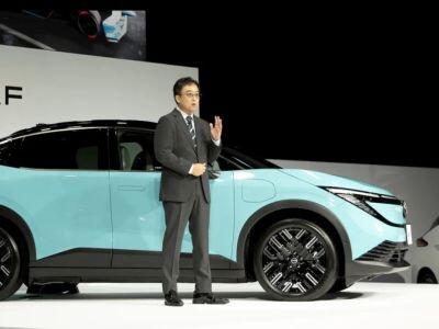    Nissan представила новый и более доступный LEAF B5