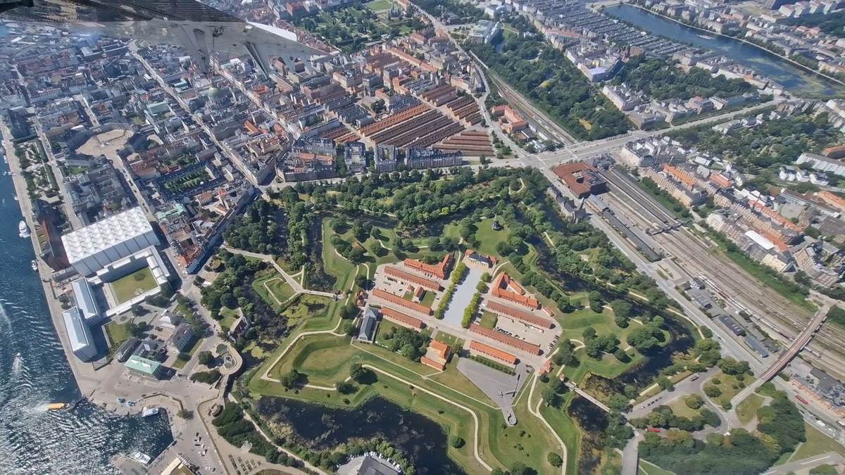 Кастеллет, вид с гидроплана