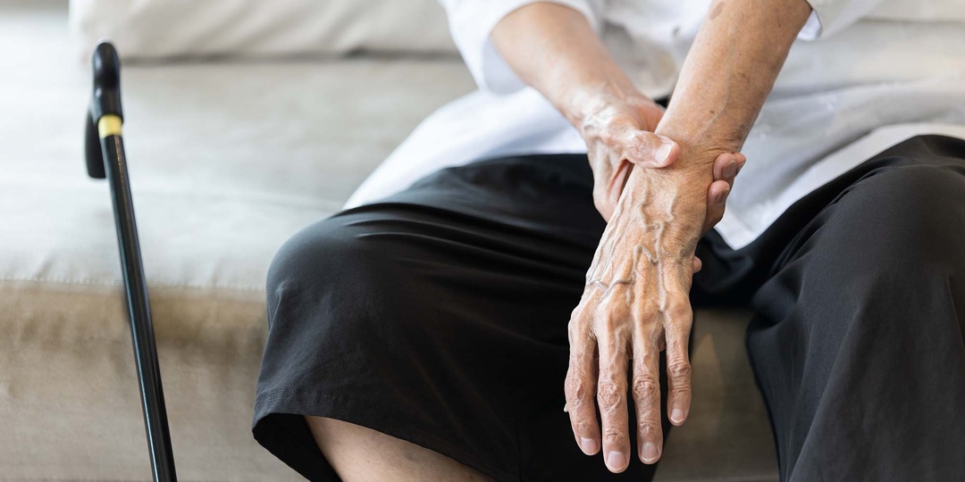 Болезнь Паркинсона: больше, чем просто тремор