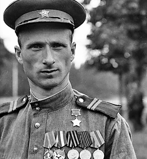 История Грузии / Мелитон Кантария — Герой, водрузивший Знамя Победы над Рейхстагом