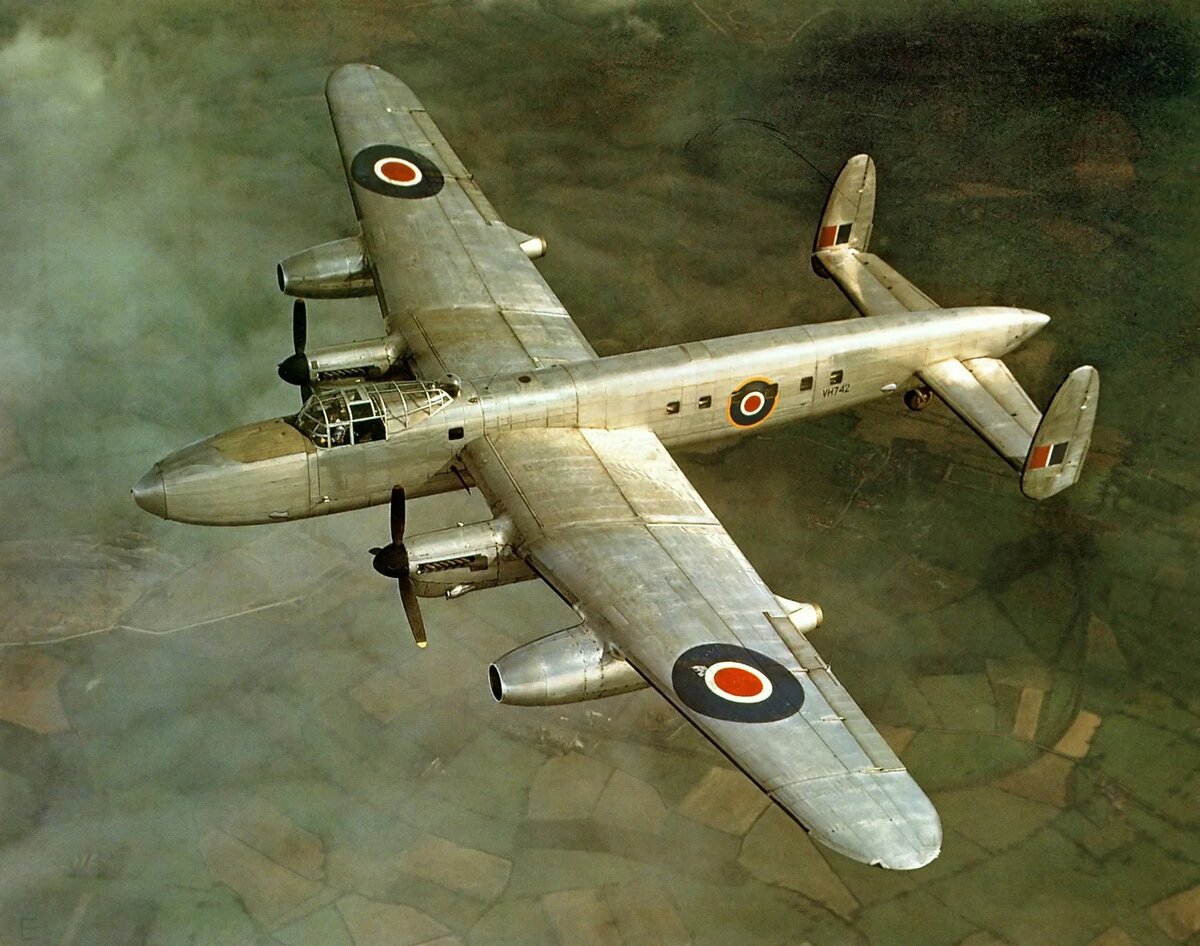 Экспериментальный Avro Lancastrian с двумя реактивными двигателями
