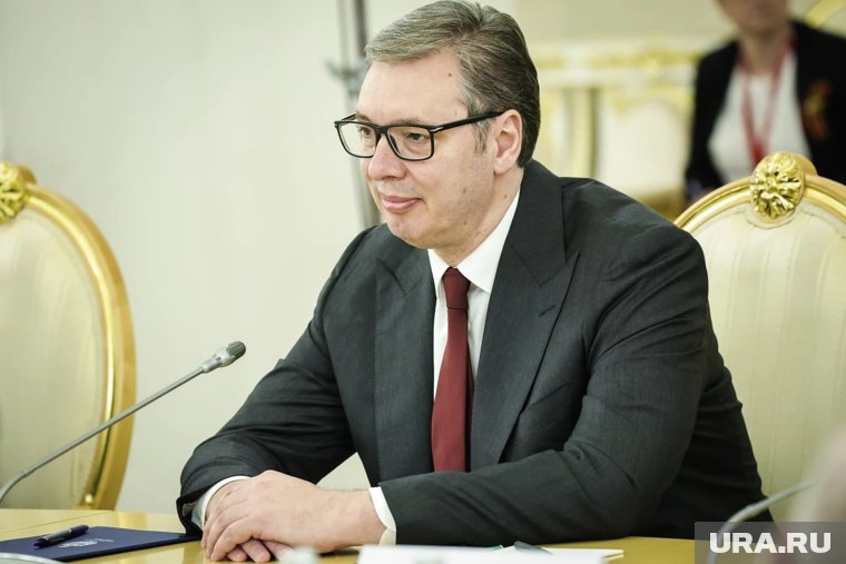    Президент Сербии заявил, что отказ от санкций против РФ замедляет вступление в ЕС