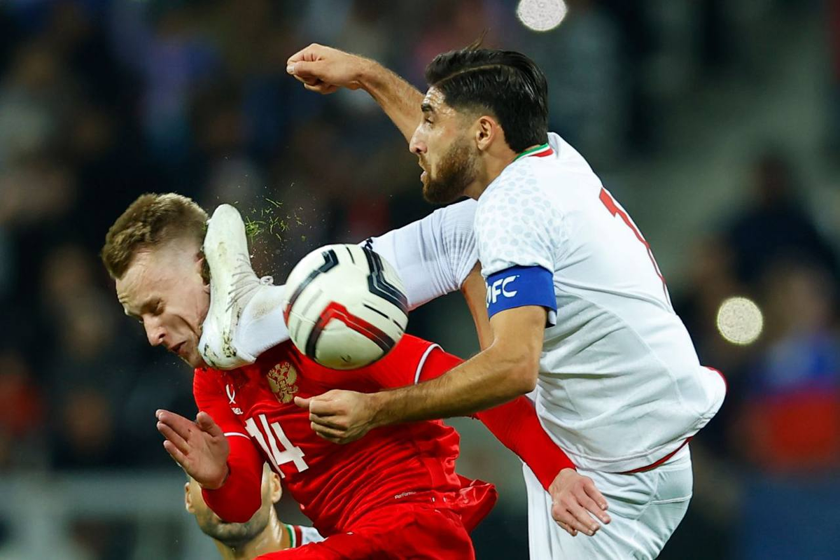 Россия-Иран: гости в единоборствах не церемонились. Счастье, что данный эпизод не закончился для Виктора Мелехина чем-то куда более серьезным ,чем разрыв уха