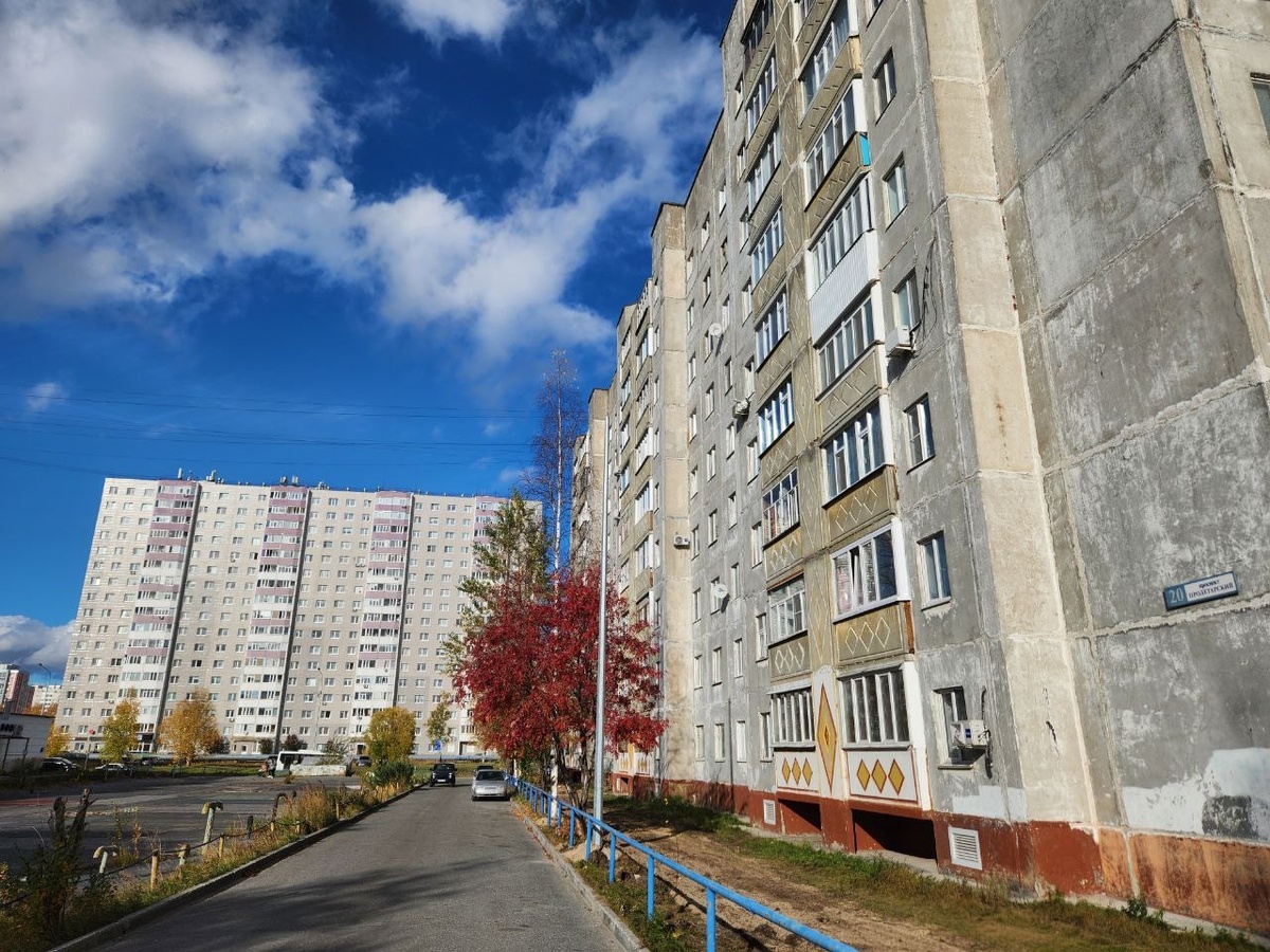    В Сургуте устанавливают новое уличное освещение возле школ и детских садов