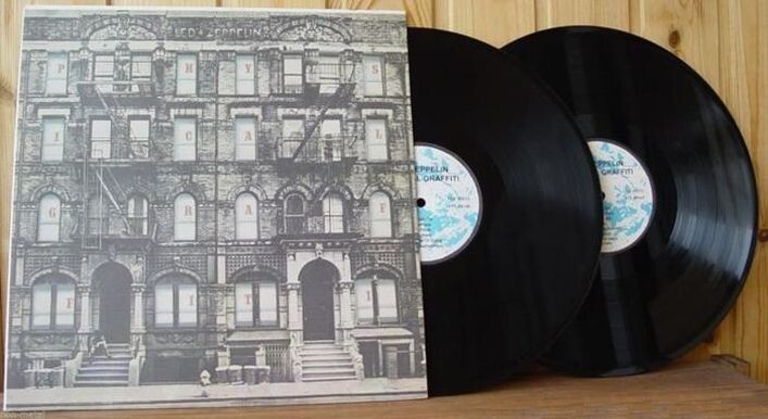 Альбом Led Zeppelin «Physical Graffiti» 1975-го – это первая часть альбома Led Zeppelin «Coda» 1982-го, потому что оба они архивные сборники